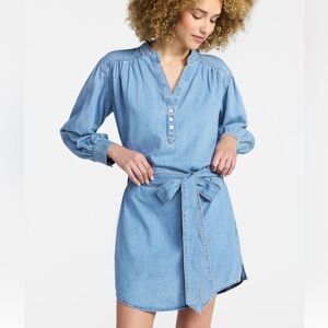 Time and Tru Light Blue Long Sleeve Dress